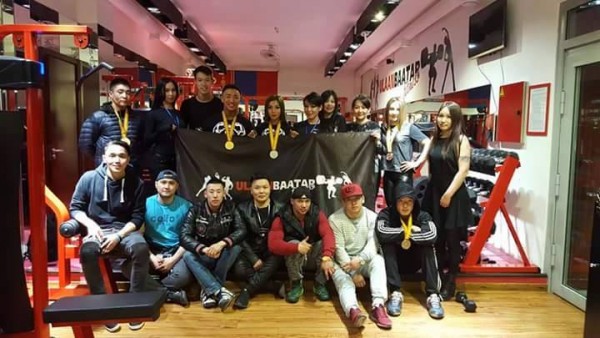 13020201_800738423393350_1513439925_n