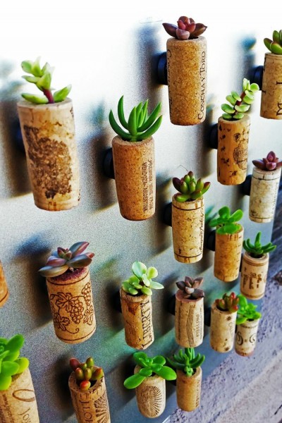 cool-craft-ideas-diy-cardmaking-ideas-old-kitchen-stuff-tray-cork-flower-pot-1