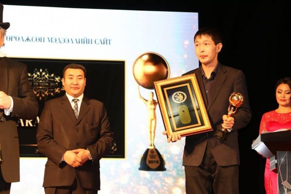 12435650_1008649072506721_1728984003_n-600x400