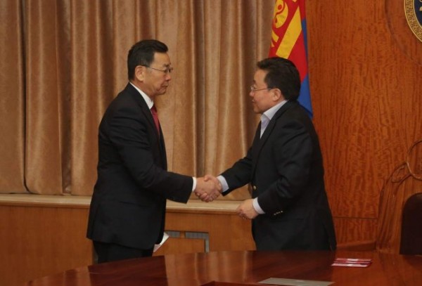 \"1464149525_13271516_1386243271402776_270735920_o\"