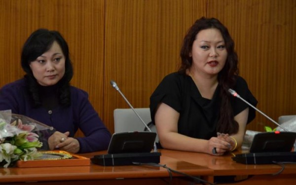 4b8ad5f5dec5553f2540b220ebb16017big