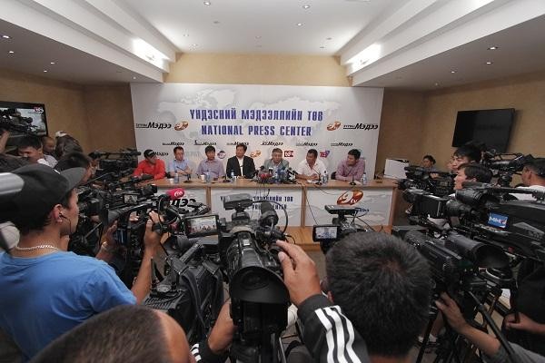 \"72476237877dbbadbig\"