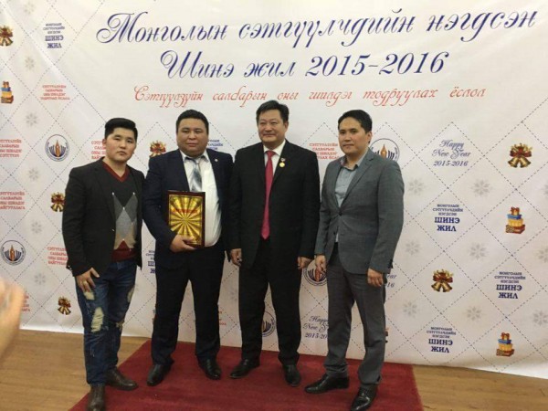 945486_431023213763799_410042677752351764_n (1)