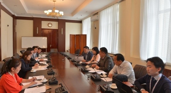 Монголын 12 телевиз шууд дамжуулалтад оролцоно._700