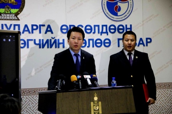 1466747012576cc884b04e5