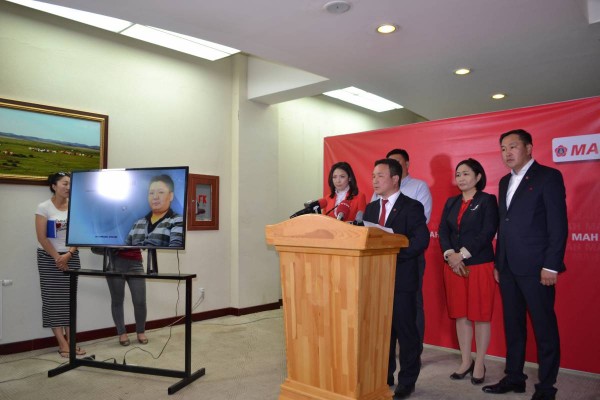 \"DSC_0120_2727632673\"