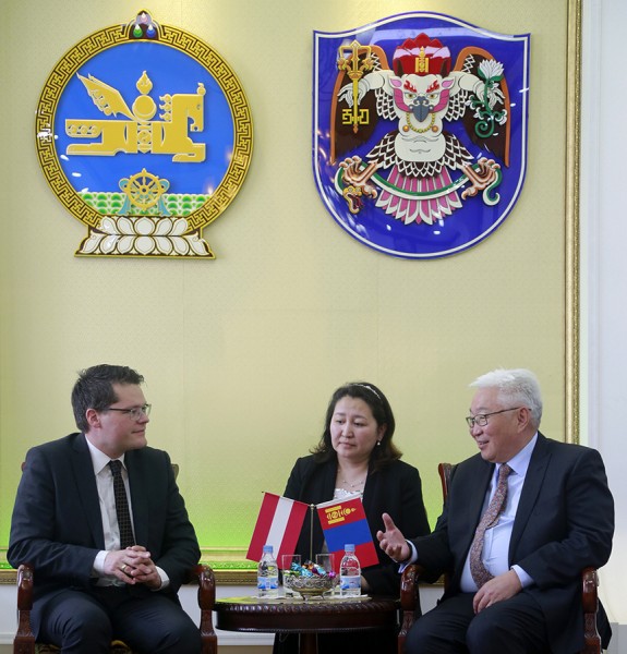 p1aksqad421ddb1gvk15i6217g9o1