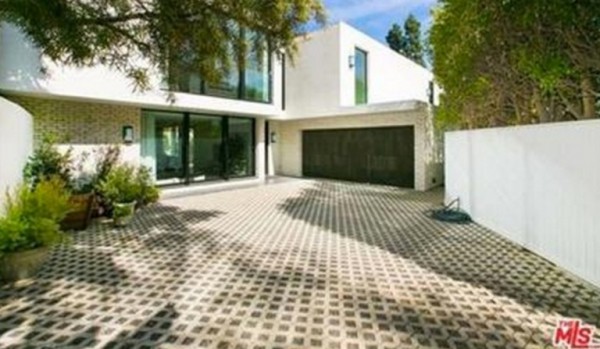 0630-new-house01-1126985749201607020232