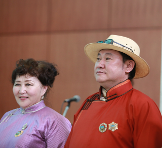 Untitled vzdfgvfdghhbnhmgj,