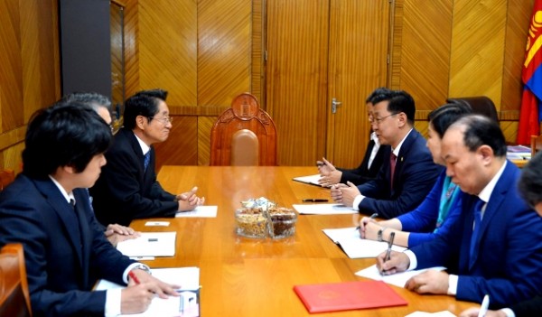 \"147090040057ac28b05ea8a\"