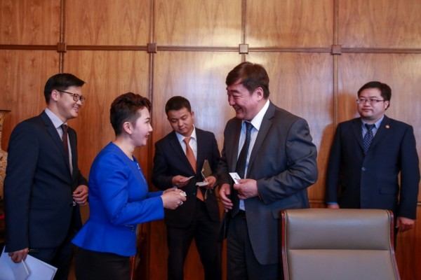 Дэд-сайд-уулзалт-зураг-1024x683