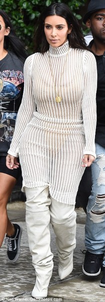 3807373100000578-3778587-that_s_almost_demure_the_reality_star_wore_a_knitted_dress_but_i-m-129_1473277835348