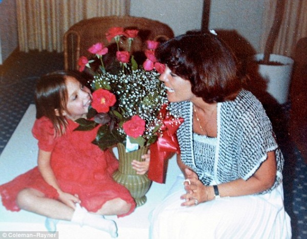 38a9de8700000578-3801178-image-a-49_1474500126359