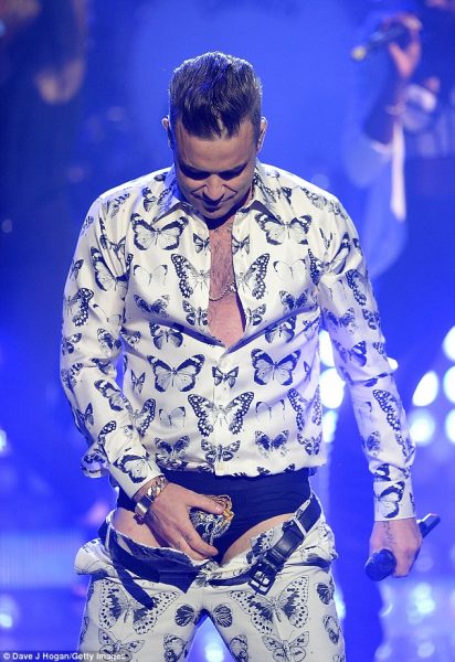 38ca726100000578-0-image-a-34_1474840742086