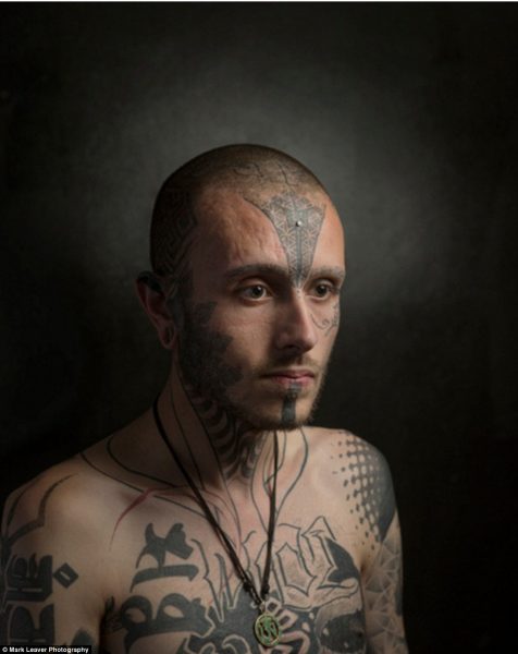 38e177ee00000578-0-image-a-6_1475087147491