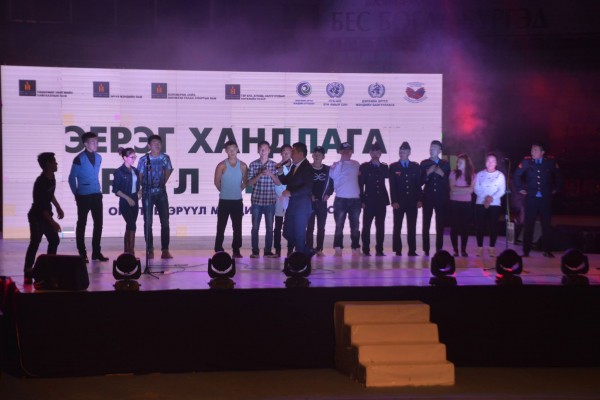 449d837b5c3a3f5b81952d552faa8e75