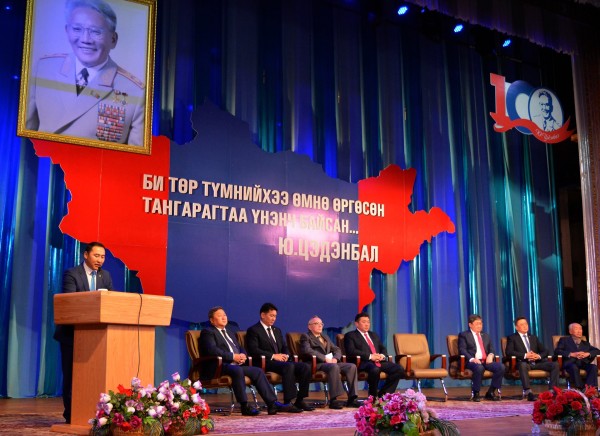 b3669bb65fcf241927be9c2bf5e6727f