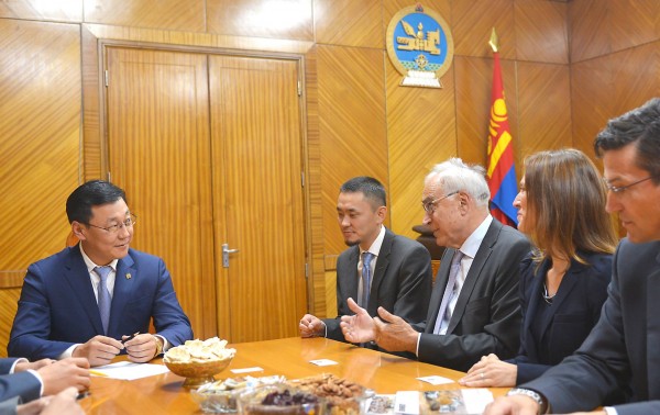 e0266b0680e621724b0437c37d5dc8db