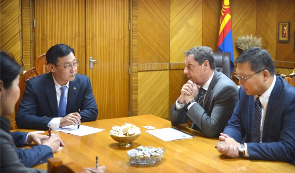 e22d0a129d2782d2594ce176d42ae045