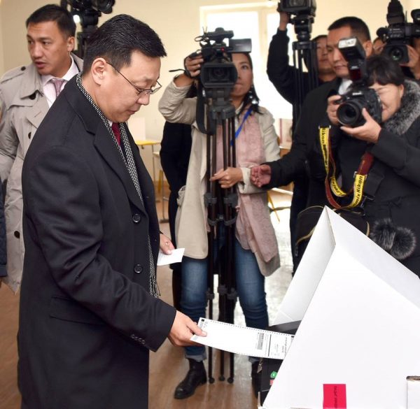 f69d70dd8a5ebeff25a9ae9d388c57ab