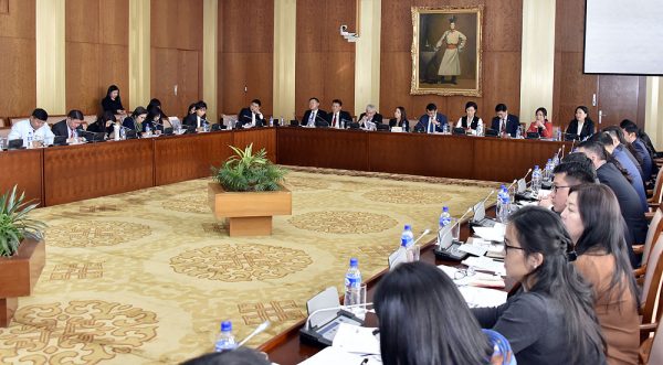 heleltsuuleg-niigem4