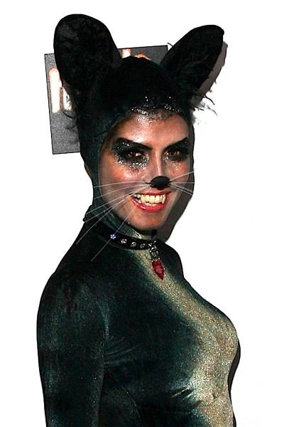 wenn_heidiklum_halloween_costume_2007_101716_1800x1200_2-400x600