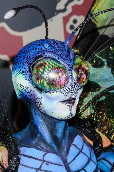 wenn_heidiklum_halloween_costume_2014_101716_1200x1800_3-400x600
