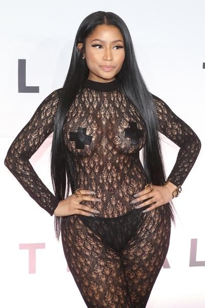 wenn_tidalx1015_nickiminaj_101716_1200x1800_2-400x600