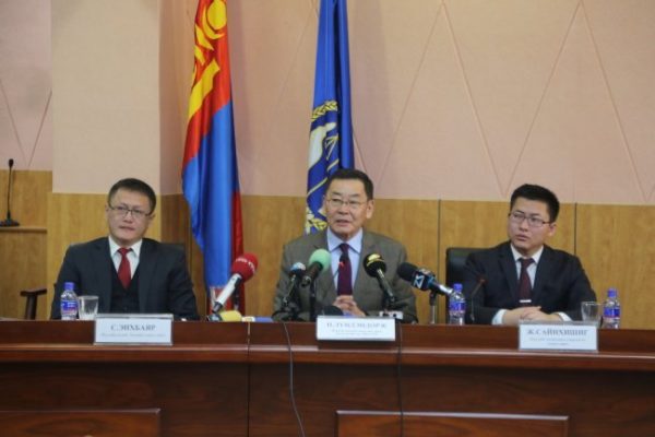 1480317925_1480314145_pt2a6563