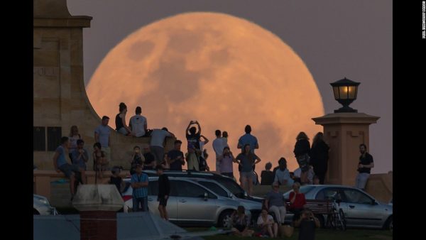 161114161121-01-super-moon-2016-restricted-super-169