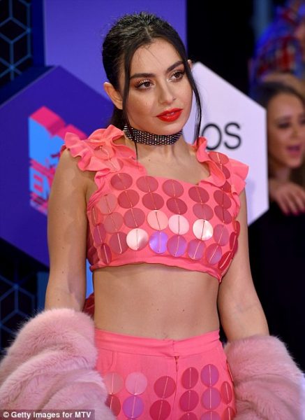 3a1ff23600000578-3910960-image-m-161_1478462093757