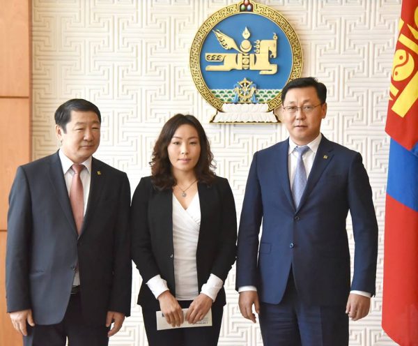 e5fed7c7debd5d5585ea0cb2972c96da