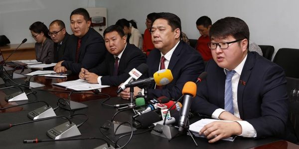 p1b195iakdkrv1qn01o7f1oendqf1