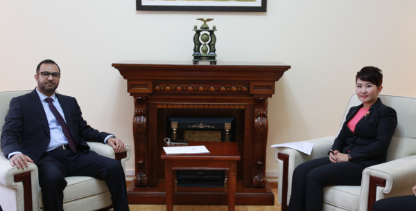 %d1%8d%d0%bc%d0%b8%d1%80%d0%b0%d1%82-%d1%8d%d0%bb%d1%87%d0%b8%d0%bd-%d1%81%d0%b0%d0%b9%d0%b4-%d1%83%d1%83%d0%bb%d0%b7%d0%b0%d0%bb%d1%82-1024x520