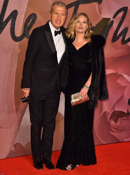 3b12da1c00000578-4002650-image-m-353_1480970408027